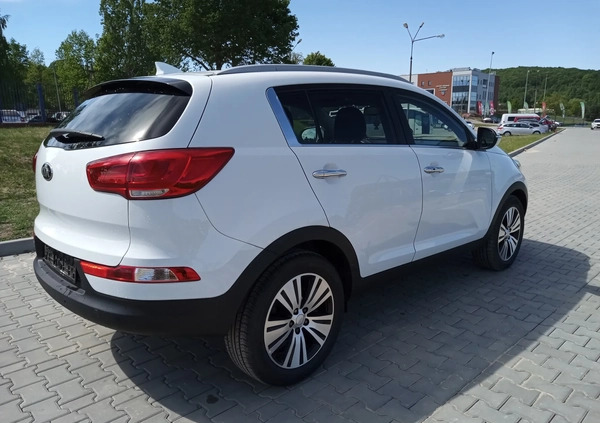 Kia Sportage cena 53900 przebieg: 131000, rok produkcji 2014 z Poręba małe 301